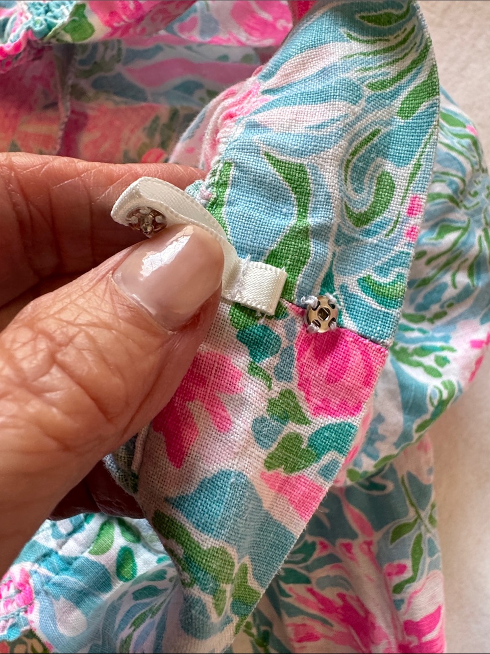 Lilly Pulitzer 100% Linen Floral Puff Sleeve Smocked Top Size 12 - Picture 7 of 10